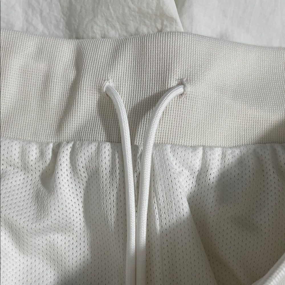 Reebok X Gigi Hadid Joggers - Picture 14 of 17